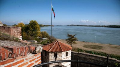 Забраниха къпането в Дунав