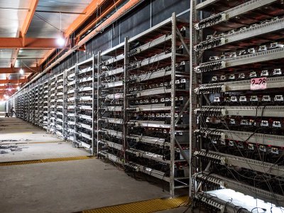 Китай затвори "фермите" за биткойни 
