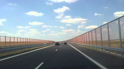 Експерти: Маркировката по новия участък от „Тракия“ край Стара Загора е опасна