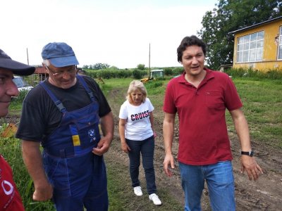 Не е шега: Крум Зарков брани черешите в Русе