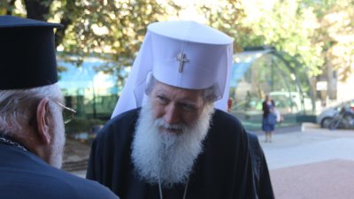 Патриарх Неофит вече е добре