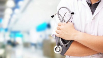 Отпада задължението младите лекари да работят 3 години в България