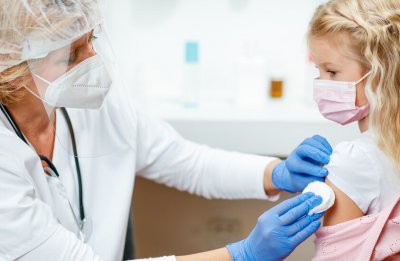 Педиатър: Хронично болните деца да се ваксинират