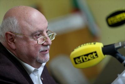 Баждеков откровен: По-добре, че сделката пропадна