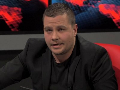 И репортерчето на Слави се изходи за магистралите на Борисов