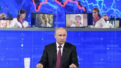 Путин се боднал със „Спутник”, негови близки пипнали Covid (НА ЖИВО)