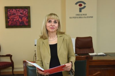 Омбудсманът сезира КС заради по-ранното пенсиониране