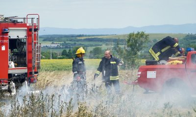 Пак пожар в Стара Загора: Изгоряха житни ниви и овошки