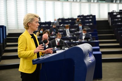 В ЕП искат закон корупцията да се наказва с ЕС санкции
