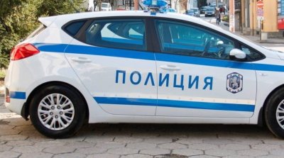 ГЕРБ пита: МВР арестува ли домоуправител, който събира подписи за осветлението в Бургас?