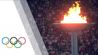 Жена стреля с воден пистолет по олимпийския огън в Токио, арестуваха я
