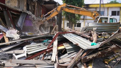 Бутат два коптора във Виетнамските общежития