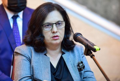 Заместничката на Янаки Стоилов проверява затворите в София, Плевен и Враца