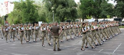 Украйна с парад за независимостта на токчета (УНИКАЛНИ СНИМКИ)