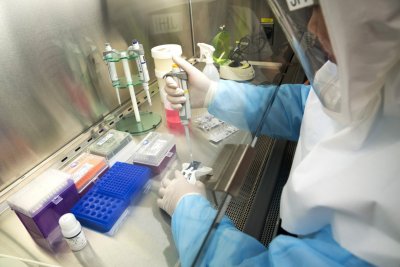 Заразените с коронавирус ще гласуват заедно с медицинския персонал