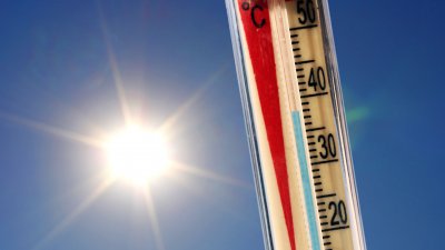 ЖЕГА: Живакът удря 34°