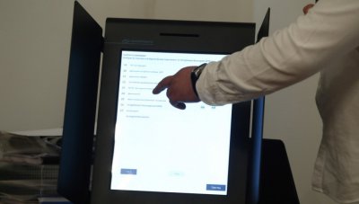 Повредени машини в София, Варна, Бургас и Полски Тръмбеш