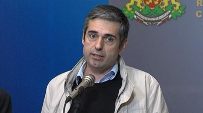 Стефан Манов: Време е да има отделна РИК за секциите извън страната