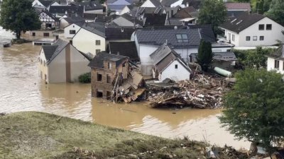 След тежките наводнения: 1300 души в Германия са в неизвестност