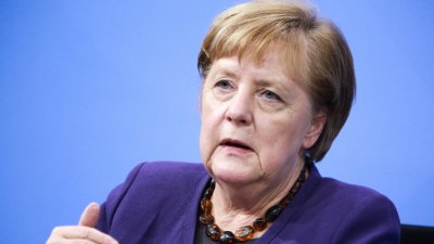 Меркел обеща помощ на пострадалите от пороите