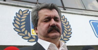 Батков нападна Мъри Стоилов: Вместо да обикаля кафенетата, можеше да помогне на "Левски"