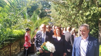 Президентът с призив за единение