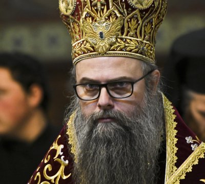 Дядо Николай бизнесмен: стана шеф в частни болници