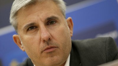 Павел Колев се разделя с Левски днес