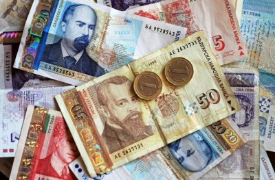 Средния осигурителен доход за месец май е 1179,80 лв