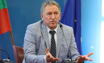 Богомил Бонев към министър Кацаров: Плати си изследванията