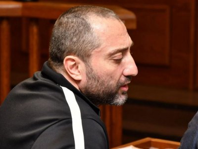 Треперете: Митьо Очите се връща в Несебър