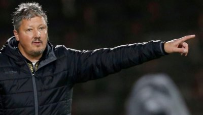 Любо Пенев на спешна среща с феновете на ЦСКА