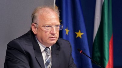 Външно министерство предлага гласуване по пощата