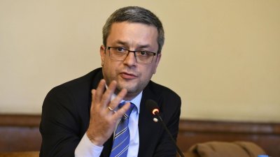 Тома Биков: Защо Трифонов не носи отговорност като премиер?
