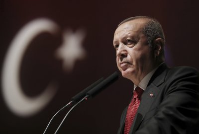 Ердоган уволни шефа на Централната банка заради лихвени проценти