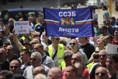 Полицаите поканиха властта на нощна смяна 