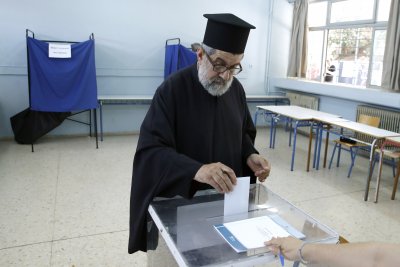Изборите в Гърция вървят без инциденти