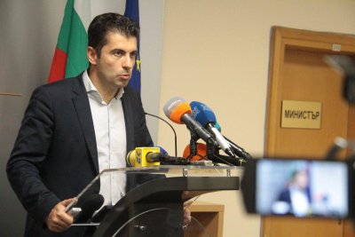 Кирил Петков постави две условия, за да остане министър
