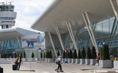 Върнаха испанци на летище "София"