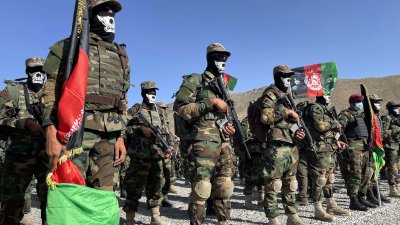 В Афганистан мислят за офанзива срещу талибаните