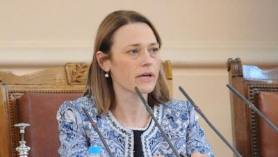 Парламентът си действа на пълни обороти, не намалява заседанията