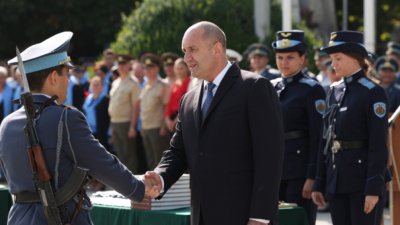 Радев: Военната авиация е гордостта на нацията
