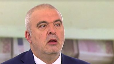 Маноил Манев: Бойко Рашков изпълнява поръчка