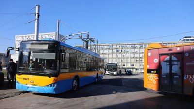 По основни линии на градския транспорт в София ще се пътува по-бързо