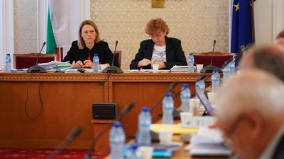 Без изненада: Не намалиха депутатските заплати