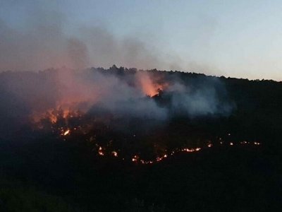 УЖАС: Беренде гори трети ден