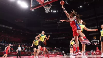 САЩ и Сърбия на полуфиналите на женския баскетболен турнир в Токио
