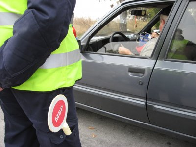 Арестуваха двама чужденци, подиграли се  на катаджия с €20