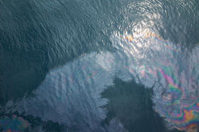 КОШМАР: 80 кв. км нефтен разлив в Черно море