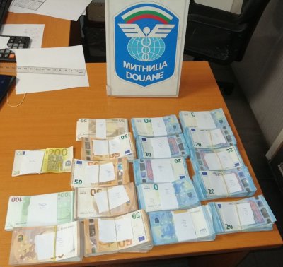 Сгащиха турчин със 100 бона в камиона